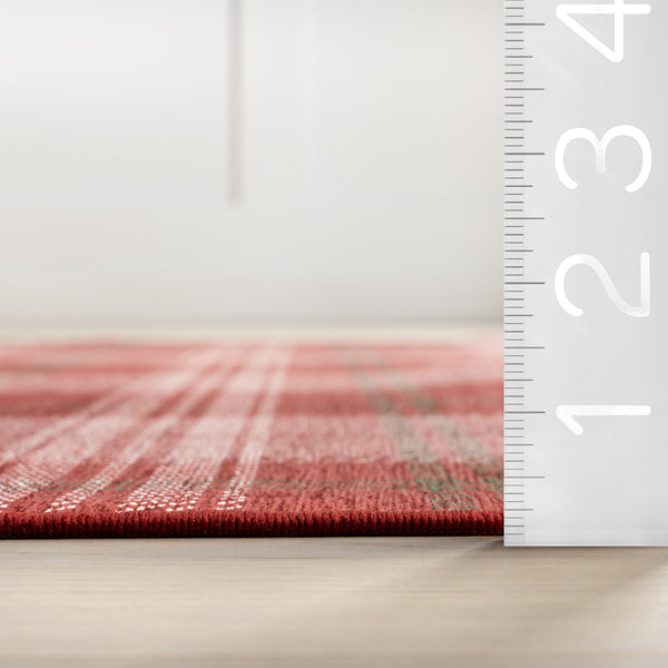 Nuloom Aelin SplashGuard Plaid Machine Washable Area Rug Red