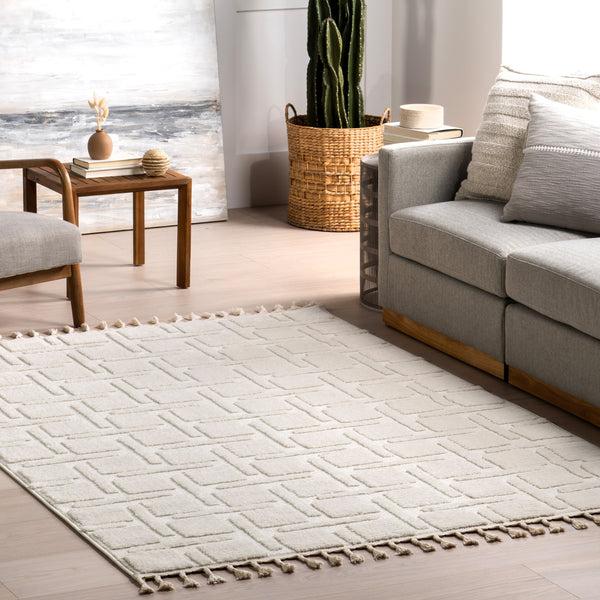 Nuloom Alafia High-Low Geometric Tasseled Area Rug Off-White