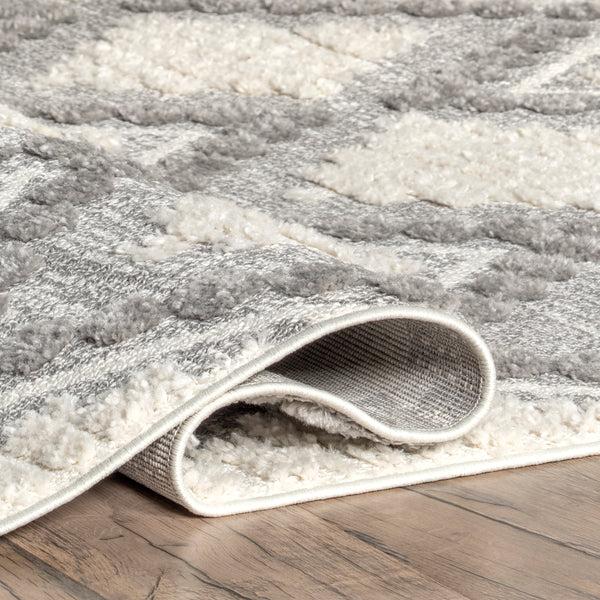 Nuloom Anaïs Diamond High/Low Tassel Area Rug Light Gray