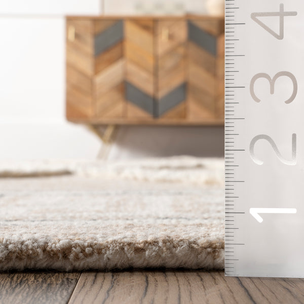 Nuloom Cilla Transitional Diamond Wool Area Rug Beige