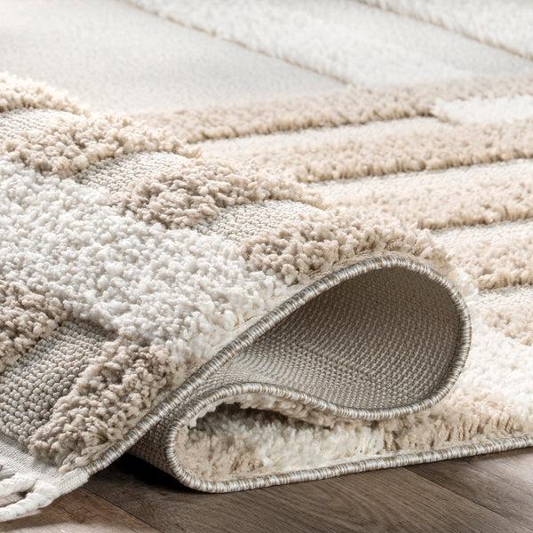 Nuloom Cordelia Fragmented Stripes Tasseled Area Rug Ivory
