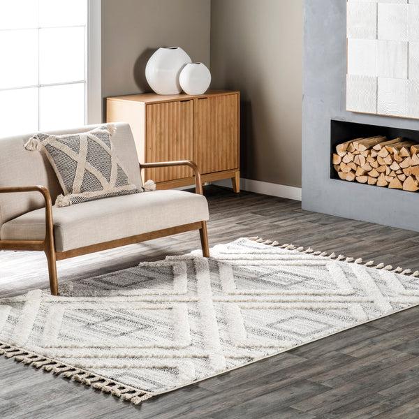 Nuloom Dae Geometric High/Low Tasseled Area Rug Gray