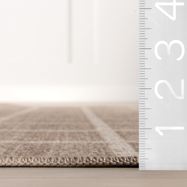 Nuloom Daena Checkered Machine Washable Area Rug Brown