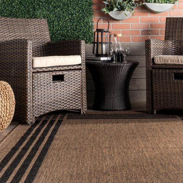 Nuloom Gigi Striped Border Indoor/Outdoor Area Rug Brown