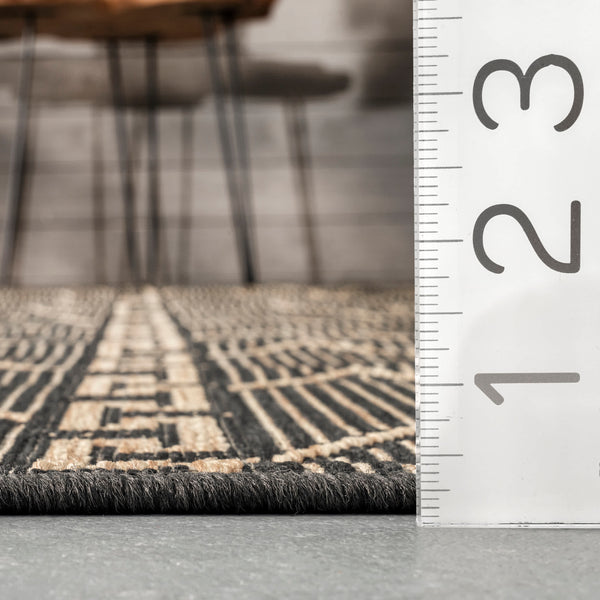 Nuloom Ivonne Chevron Tribal Indoor/Outdoor Area Rug Charcoal