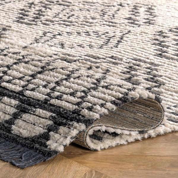 Nuloom Janie Moroccan Diamond Soft Shag Fringe Area Rug Beige