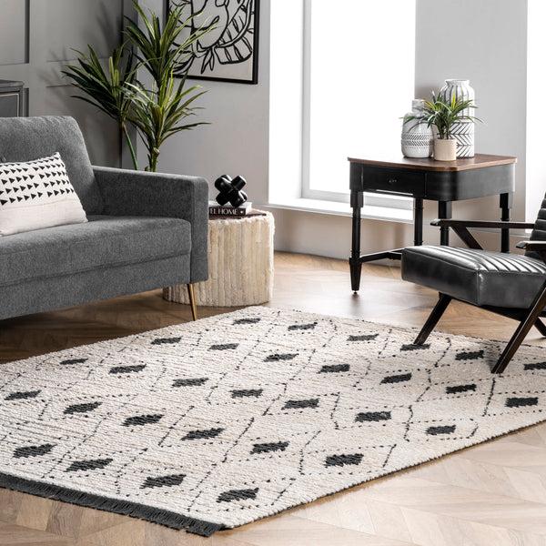 Nuloom Joanna Diamond Trellis Soft Shag Fringe Area Rug Beige