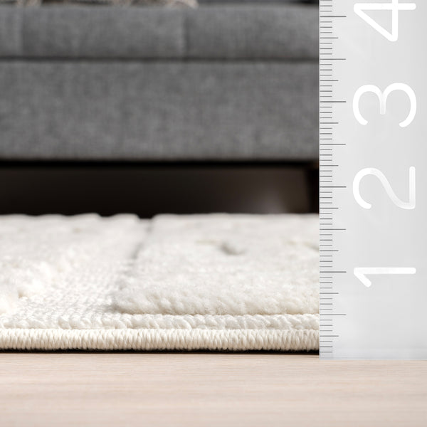 Nuloom Kerensa Geometric Maze Tasseled Area Rug Cream