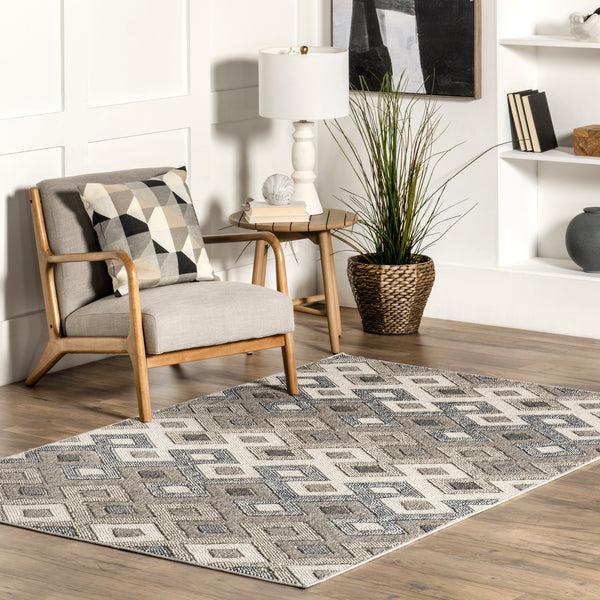 Nuloom Kris Transitional Diamond Indoor/Outdoor Area Rug Gray