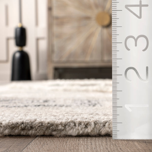 Nuloom Lachlan Geometric Border Wool Area Rug Beige