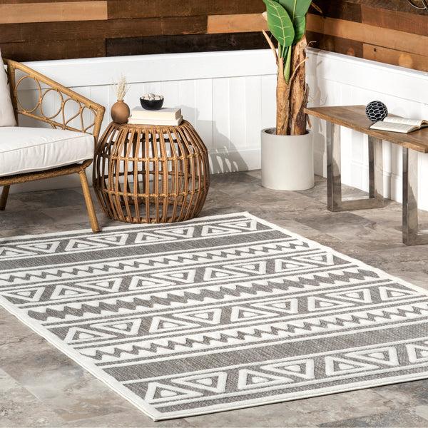 Nuloom Lanelle Tribal Banded Indoor/Outdoor Area Rug Beige