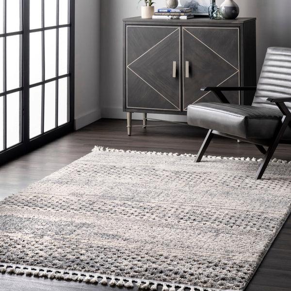 Nuloom Lira Textured Geometric Tassel Area Rug Grey