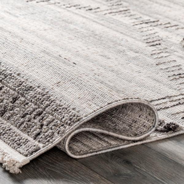 Nuloom Lyla Modern Geometric Tassel Area Rug Light Gray