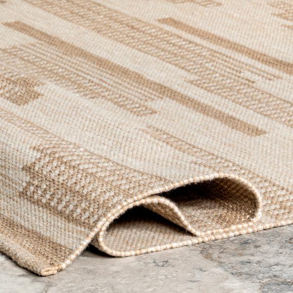 Nuloom Maddy Abstract Lined Indoor/Outdoor Area Rug Beige