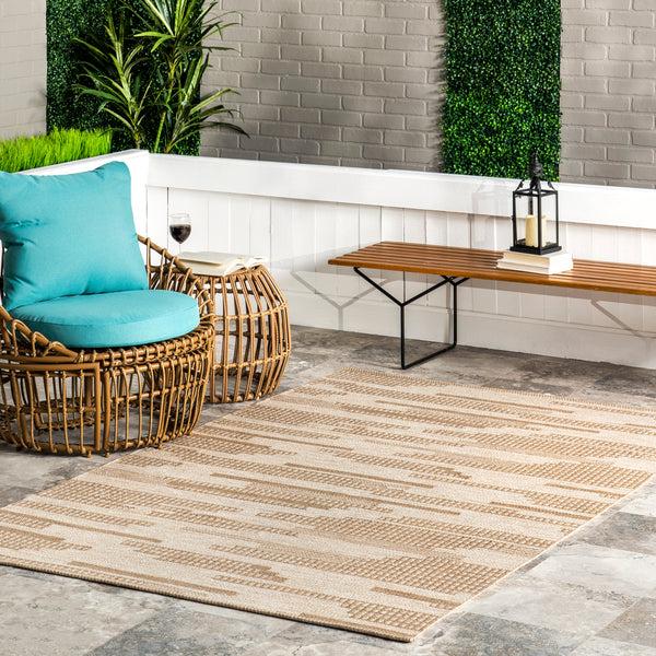Nuloom Maddy Abstract Lined Indoor/Outdoor Area Rug Beige