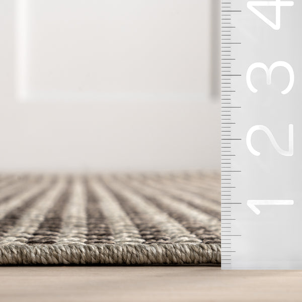 Nuloom Maeva Geometric Indoor/Outdoor Area Rug Light Grey