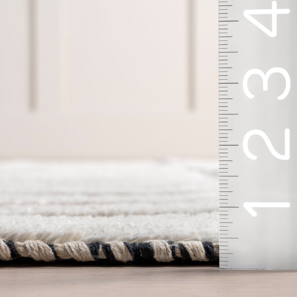 Nuloom Merrick Tasseled Cotton And Wool Area Rug Black