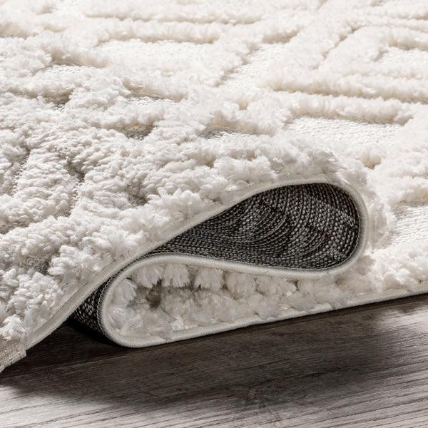 Nuloom Akia Lattice High/Low Tassel Area Rug Cream