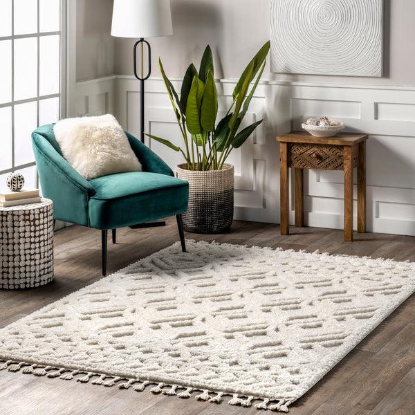 Nuloom Akia Lattice High/Low Tassel Area Rug Cream