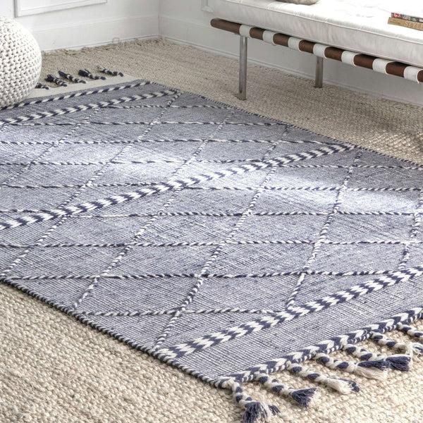Nuloom Braided Trellis Jasmine Tassel Blue
