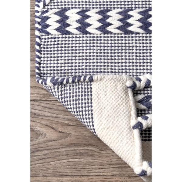 Nuloom Braided Trellis Jasmine Tassel Blue