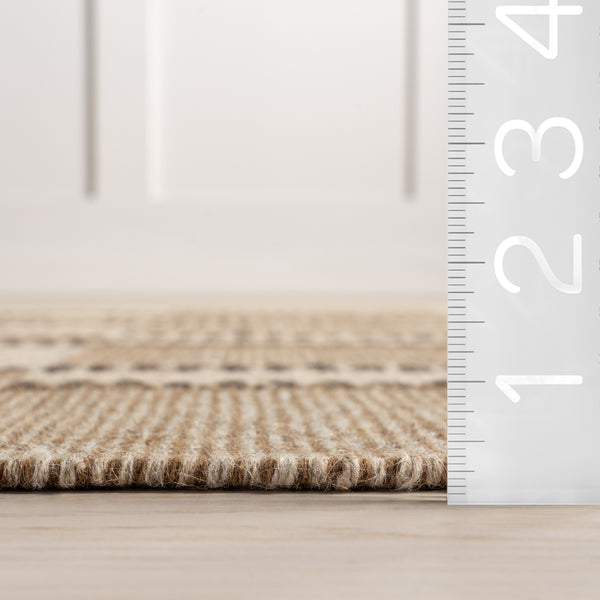 Nuloom Corbett Fringed Wool Area Rug Beige