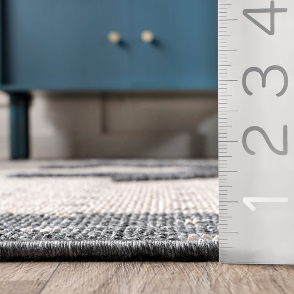Nuloom Éléanor Deer Kids Tasseled Area Rug Beige