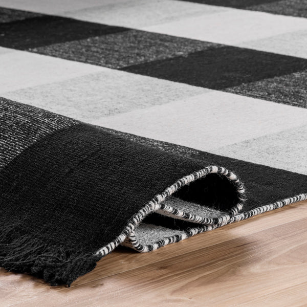 Nuloom Fay Buffalo Plaid Fringe Area Rug Black