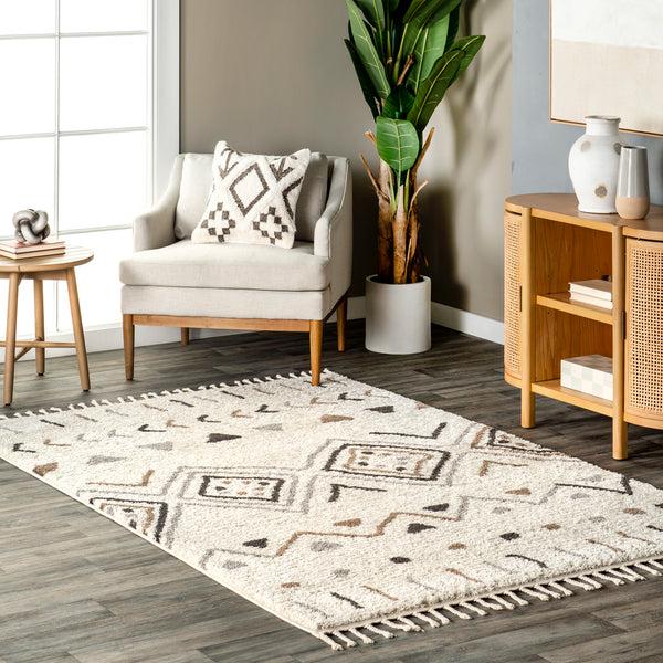 Nuloom Jaimie Tribal Lined Tassled Area Rug Beige