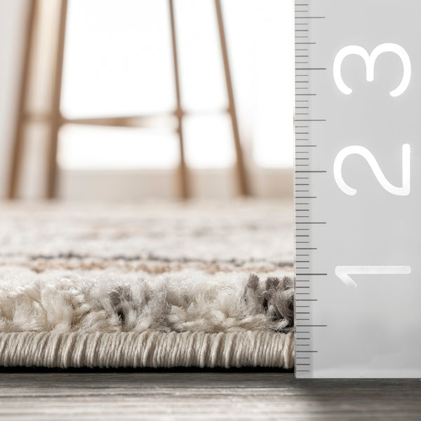 Nuloom Jaimie Tribal Lined Tassled Area Rug Beige