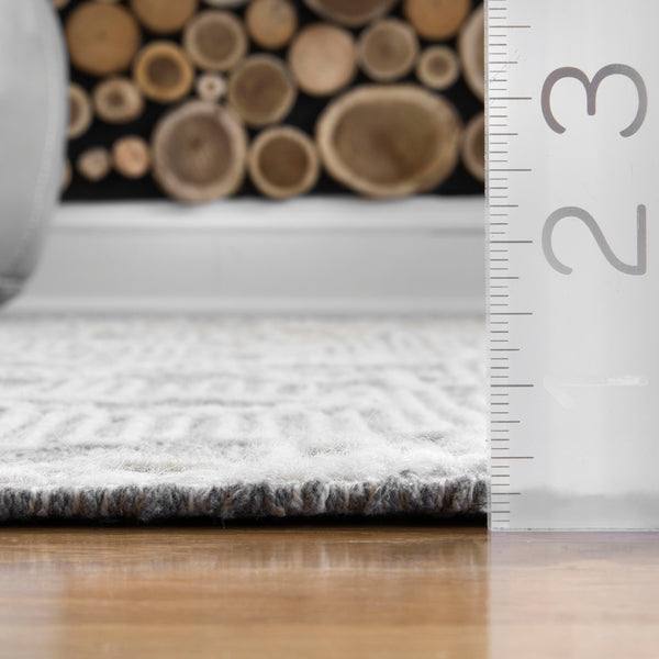 Nuloom Karsyn Tribal Eye Trellis Grey