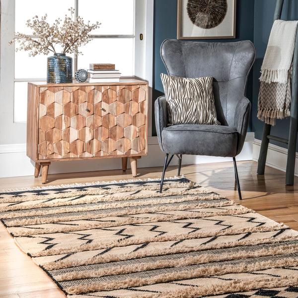 Nuloom Keily Shaggy Geometric Stripes Tan