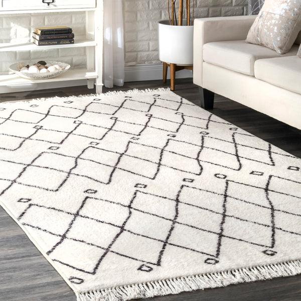 Nuloom Krystal Trellis Tassel Area Rug Off White