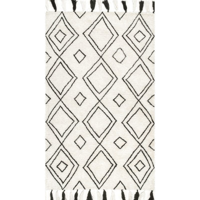 nuloom Lisha Moroccan Diamond Tassel Ivory