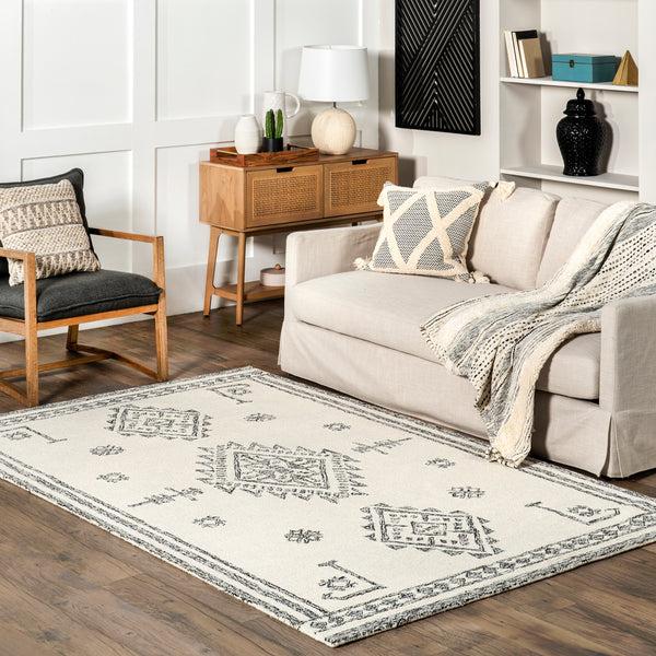 Nuloom Luisa Southwestern Wool Area Rug Ivory