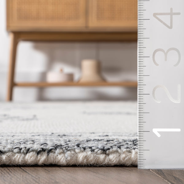 Nuloom Luisa Southwestern Wool Area Rug Ivory