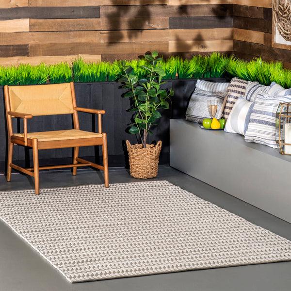 Nuloom Outdoor Striped Yasmin Area Rug Ivory