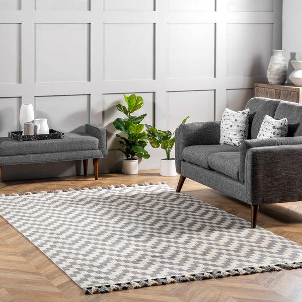Nuloom Priya Chevron Cotton Tassel Area Rug Grey