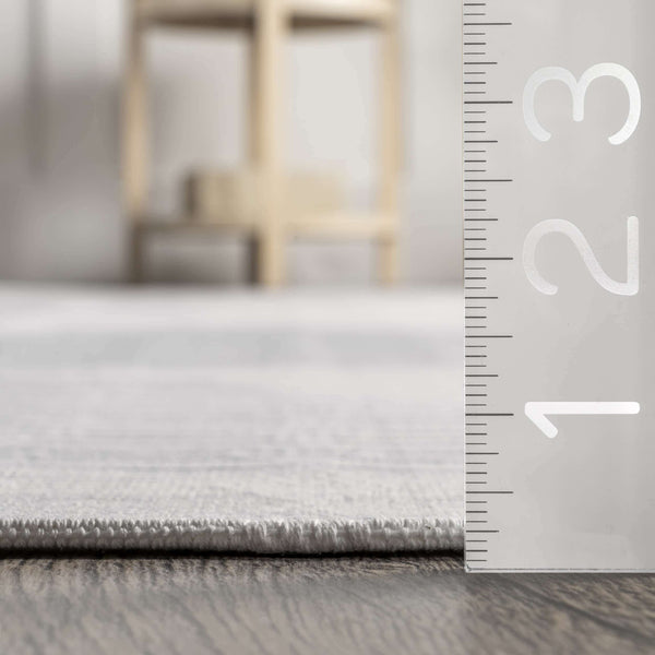 Nuloom Rayna Washable Triangle Area Rug Beige