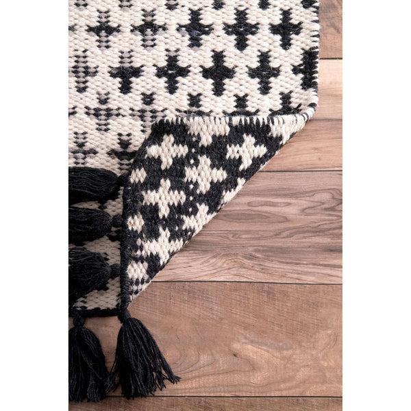 Nuloom Renna Reversible Tassel Ivory