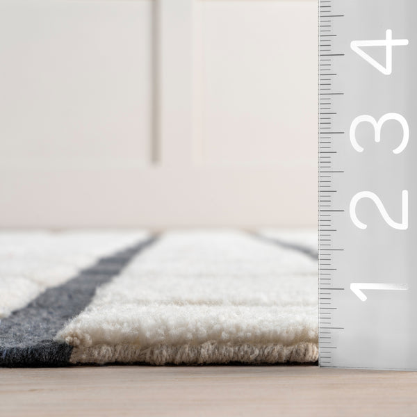 Nuloom Rowena Checked Wool Area Rug Ivory