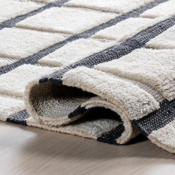 Nuloom Rowena Checked Wool Area Rug Ivory