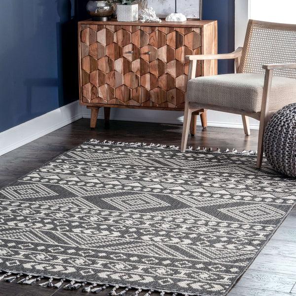 Nuloom Ryan Banded Tribal Printed Flatweave Grey
