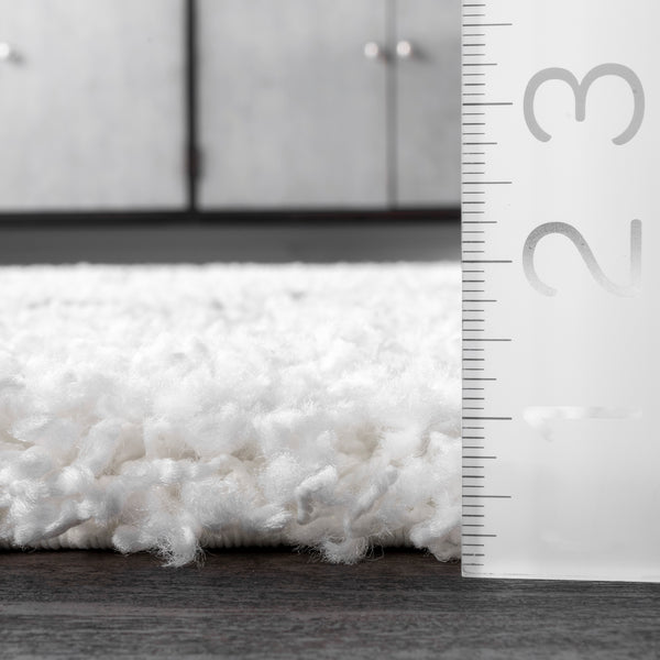 Nuloom Tess Moroccan Shag Area Rug White