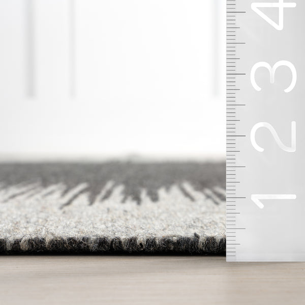 Nuloom Wolf Reversible Wool Area Rug Black
