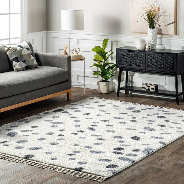 Nuloom Rudy Transitional Polka Dot Tasseled Area Rug Beige