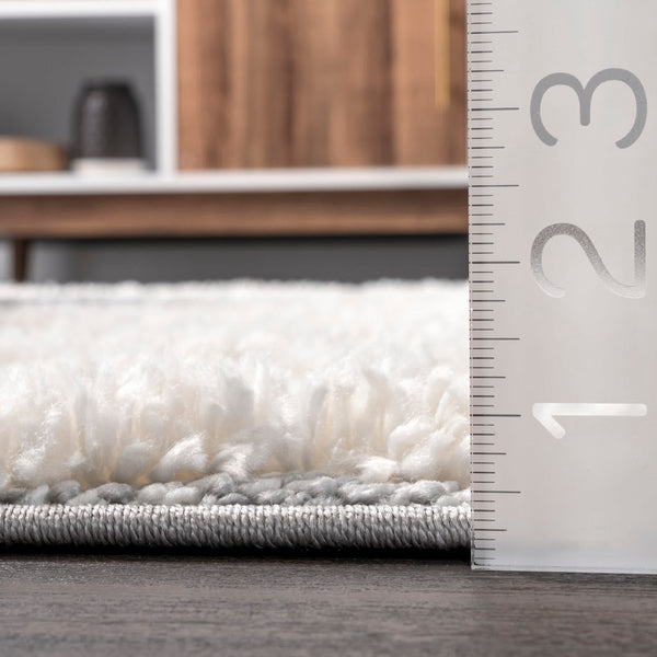 Nuloom Sandra Diamond Trellis High Low Shaggy Tassel Area Rug Light Gray