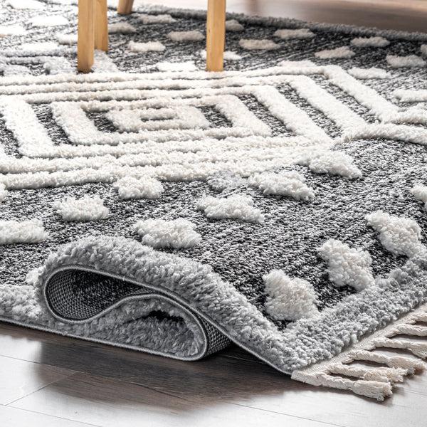 Nuloom Saveah High Low Soft Shaggy Moroccan Diamond Tassel Area Rug Gray