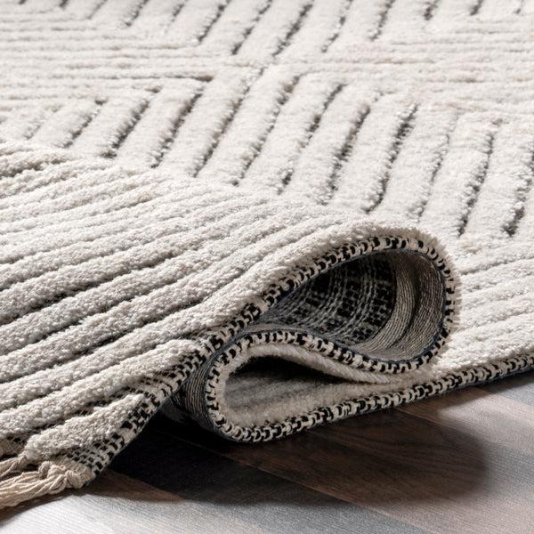 Nuloom Sherrell Modern High/Low Tassel Area Rug Ivory