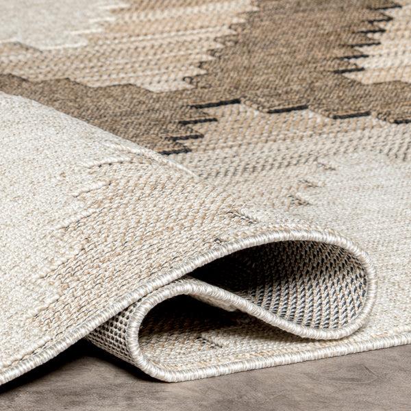 Nuloom Teisha Tribal Diamond Indoor/Outdoor Area Rug Beige